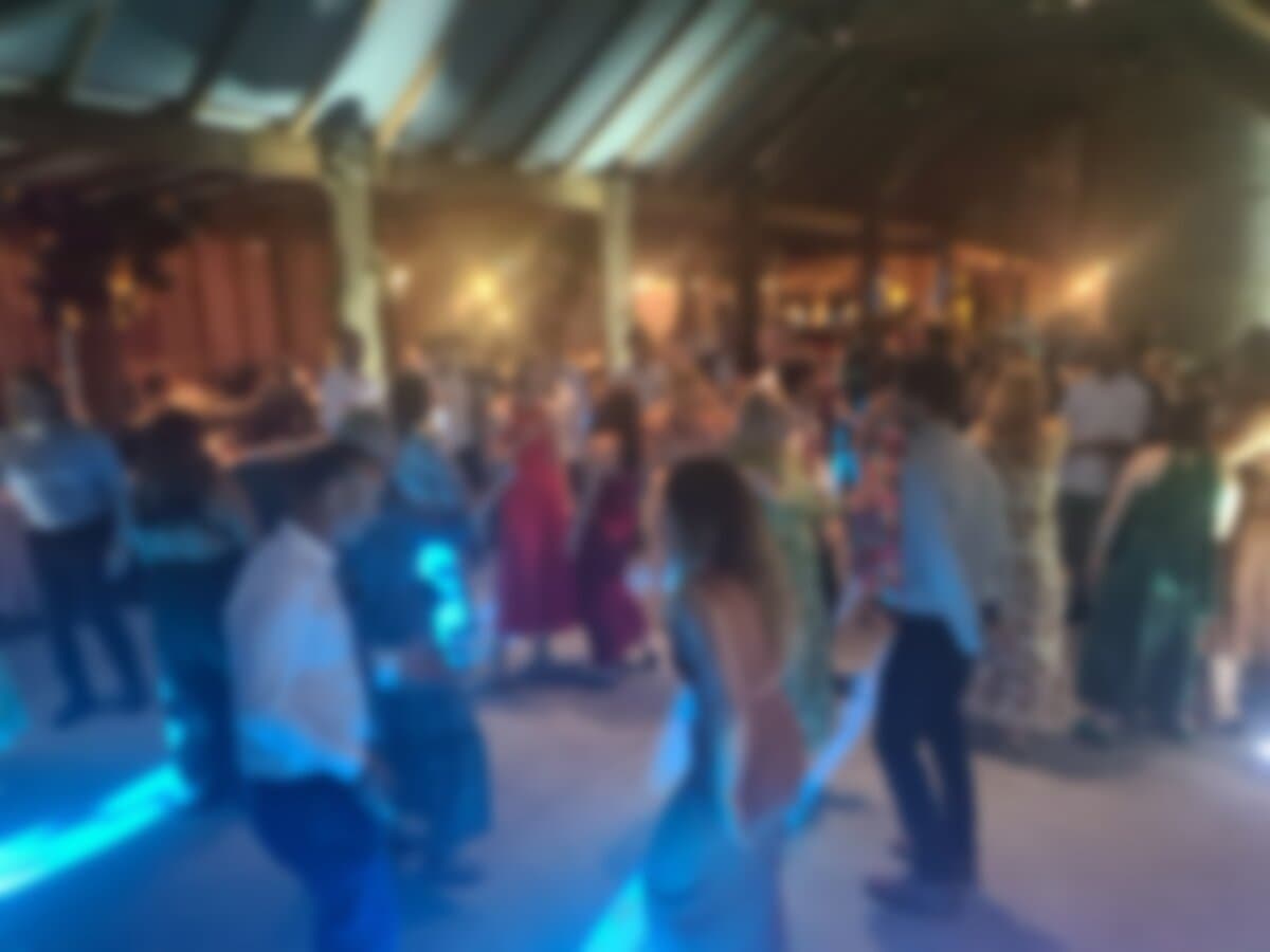 GREYLEIGH, KIAMA wedding DJ — Kiama